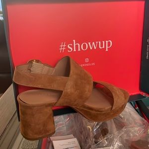 Suede Aerosoles platform comfort shoes in cognac.